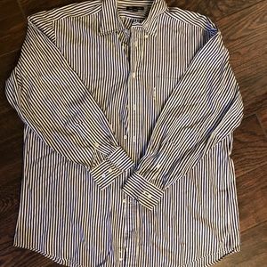 Men’s facconable dress shirt button up